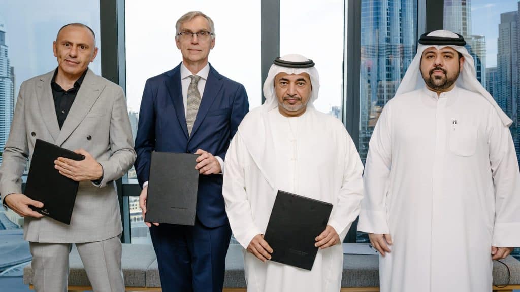 Dr. Shadi Jabari, Marc Verbruggen - CEO of Emirates Biotech, Shaikh Suhail Ali Saeed Rashed Al-Maktoum and Hasan Hadi Saad Khalaf standing in a row
